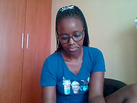 Snapshot of sexy_darleen23 chatting on May 19, 8:42 am sexy darleen23 online show from May 19, 8:42 am