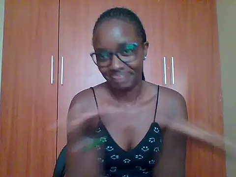 Snapshot of sexy_darleen23 chatting on June 11, 4:32 am sexy darleen23 online show from June 11, 4:32 am