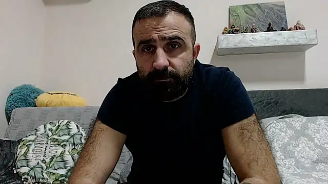 Snapshot of ivat80 chatting on December 19, 6:01 pm ivat80 online show from December 19, 6:01 pm