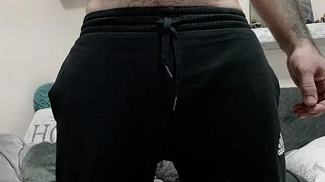 Snapshot of ivat80 chatting on December 24, 11:06 am ivat80 online show from December 24, 11:06 am