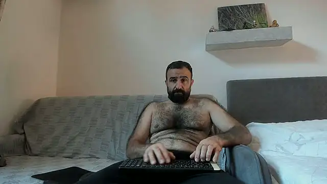 Snapshot of ivat80 chatting on November 2, 7:00 am ivat80 online show from November 2, 7:00 am