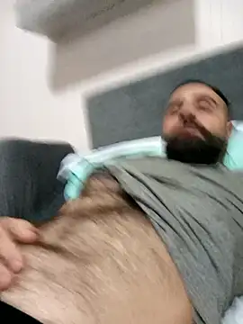 Snapshot of ivat80 chatting on January 6, 6:00 pm ivat80 online show from January 6, 6:00 pm