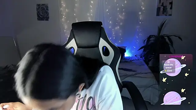 Riana Kean online show from October 23, 2:11 am