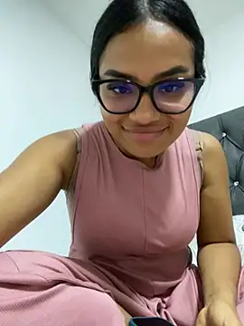 Riana Kean online show from May 2, 6:02 pm
