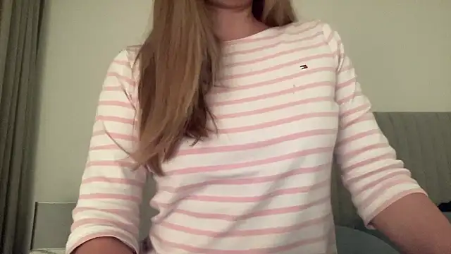 LisaFlower online show from January 10, 8:54 pm