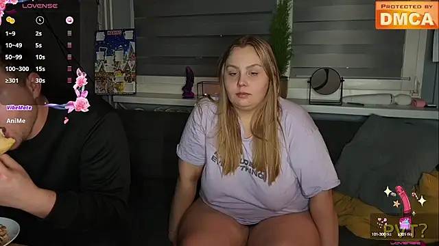 hot            couple online show from December 15, 5:53 pm