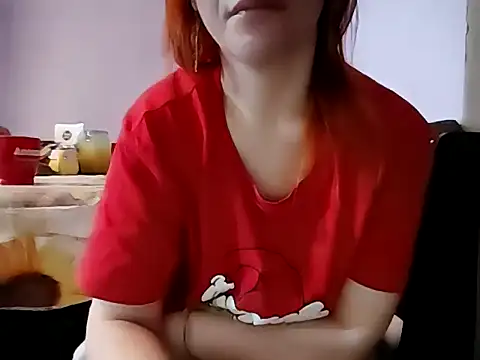 Snapshot of _Kitti_ chatting on April 5, 3:36 am Kitti online show from April 5, 3:36 am