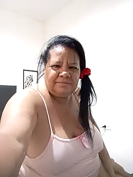 Shanttal0272 online show from November 6, 1:34 pm