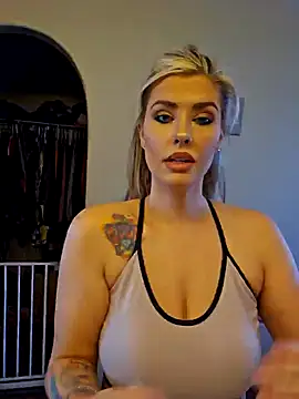 ellieconradxo online show from December 5, 4:01 pm