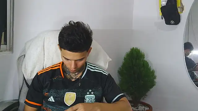 Skartoliver online show from September 22, 10:45 pm
