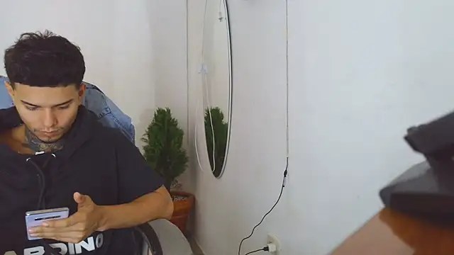 Skartoliver online show from October 21, 1:01 pm