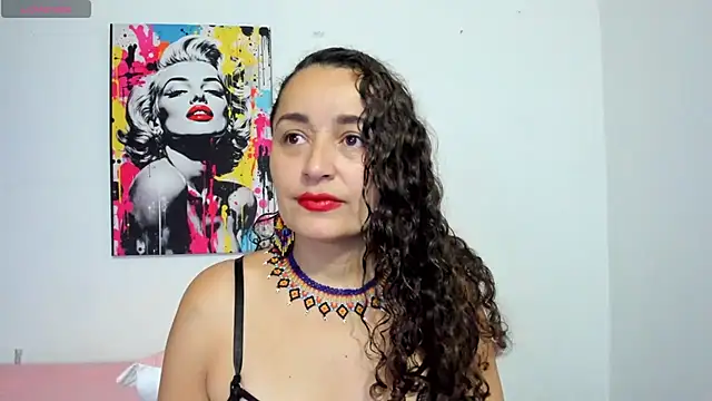  luna  sweet  online show from March 22, 10:04 pm