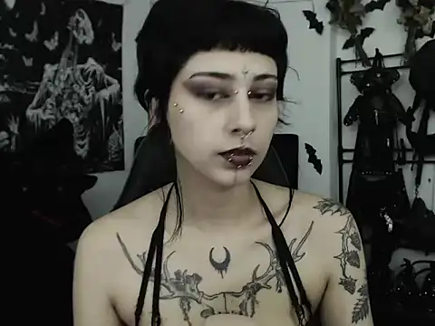 Snapshot of n0sferatus__ chatting on June 26, 2:49 am n0sferatus online show from June 26, 2:49 am