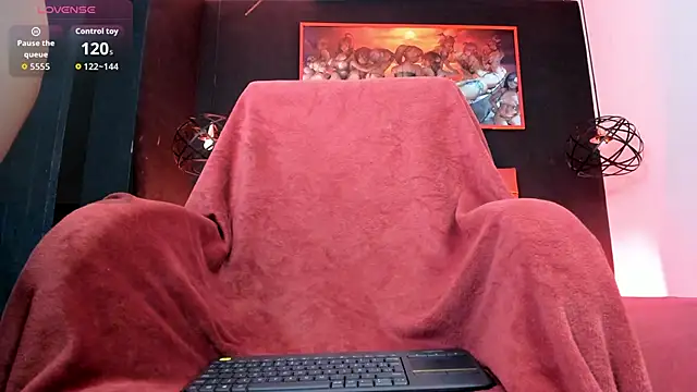 Snapshot of Megan_wolf1_ chatting on October 10, 3:27 am Megan wolf1  online show from October 10, 3:27 am