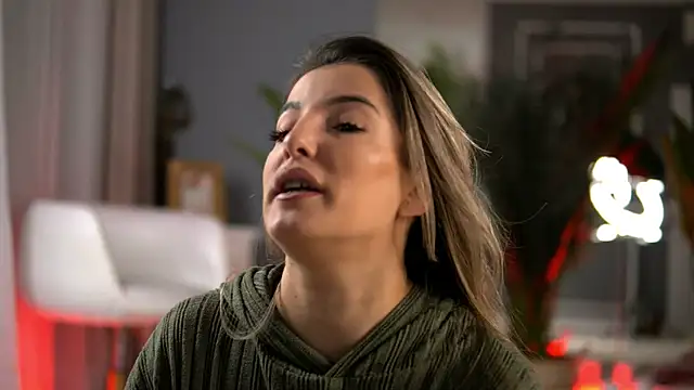 KellyMathews online show from November 21, 3:16 am