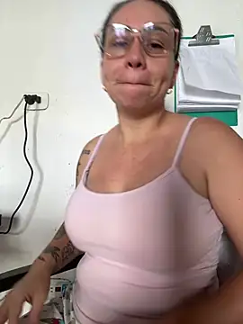Snapshot of nurse_desi_sexlove chatting on July 9, 8:35 pm nurse desi sexlove online show from July 9, 8:35 pm