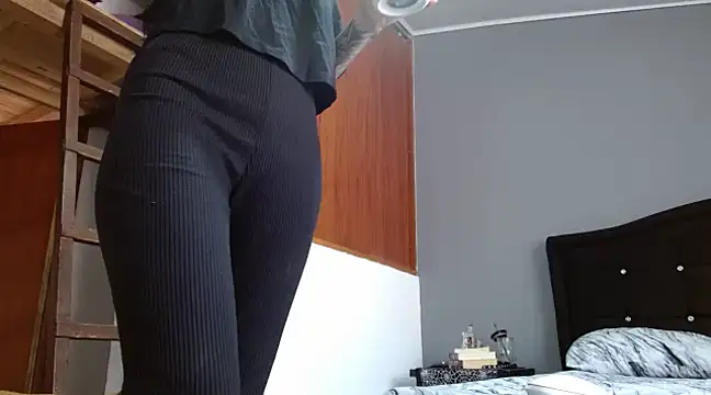 Emilia 1995 online show from March 11, 12:39 pm