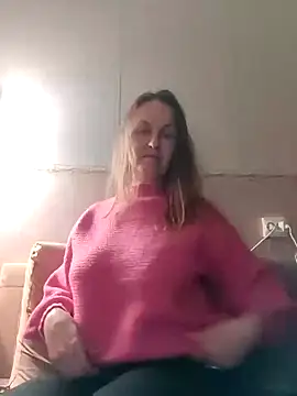 Snapshot of Evelina_cute chatting on January 27, 5:15 pm Evelina cute online show from January 27, 5:15 pm