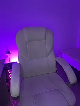 nyna 1 online show from February 11, 10:26 pm