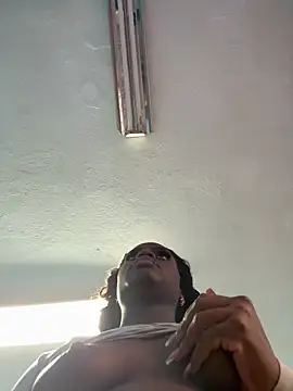 Snapshot of IsabellaBromsS chatting on December 13, 10:48 pm IsabellaBromsS online show from December 13, 10:48 pm