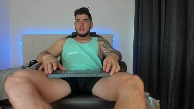 Teilor Creed online show from February 19, 10:50 pm