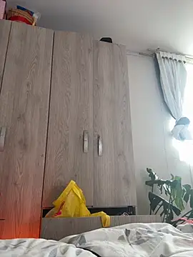 Snapshot of HelennaMoon_ chatting on October 14, 8:42 pm HelennaMoon online show from October 14, 8:42 pm