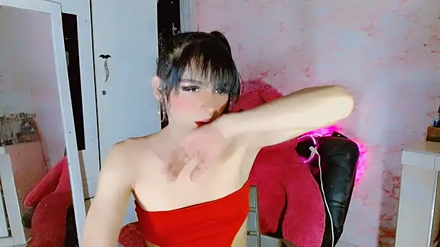 Snapshot of AngelicaDark chatting on May 25, 1:22 am AngelicaDark online show from May 25, 1:22 am