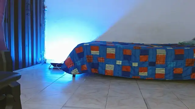 Snapshot of engielphoenis14 chatting on November 30, 9:52 pm engielphoenis14 online show from November 30, 9:52 pm