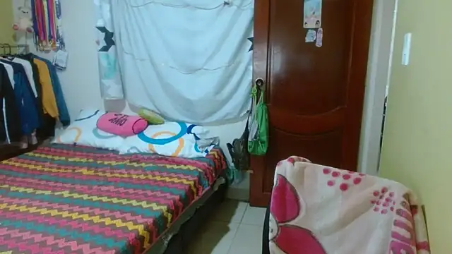 Snapshot of clayre_and_jill chatting on November 4, 7:57 pm clayre and jill online show from November 4, 7:57 pm