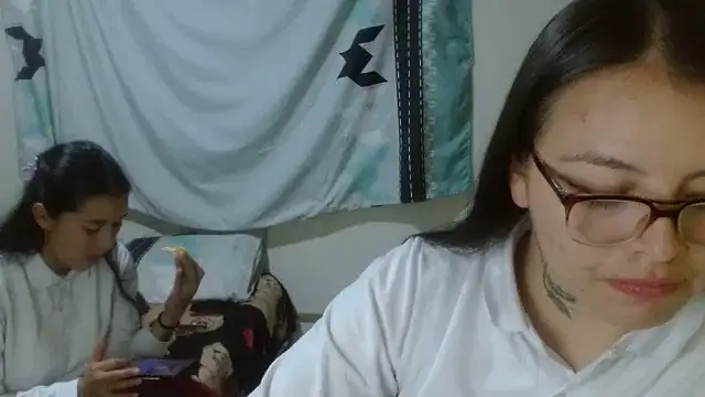 clayre and jill online show from February 5, 3:22 am