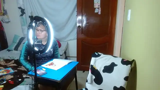 clayre and jill online show from February 5, 6:12 pm