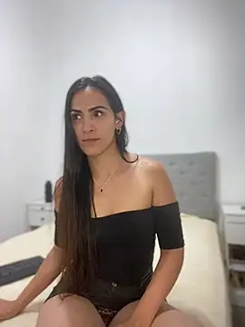 alessandra-a online show from December 15, 8:36 pm