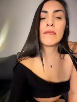 alessandra-a online show from June 4, 4:07 am
