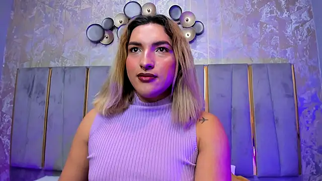 Snapshot of TomLondon_ chatting on November 29, 11:57 am TomLondon online show from November 29, 11:57 am