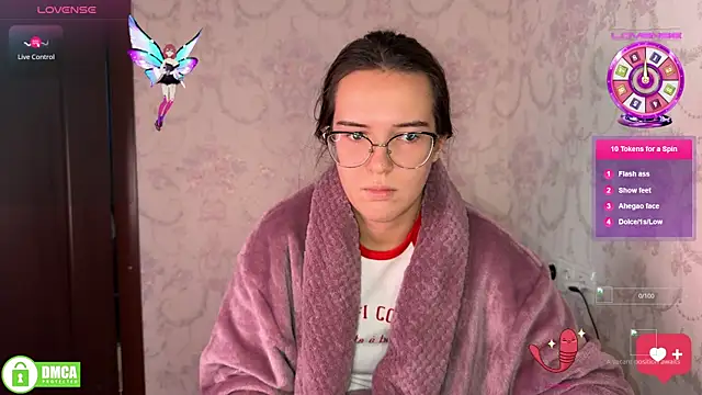 Snapshot of the_princese chatting on November 3, 10:49 am the princese online show from November 3, 10:49 am