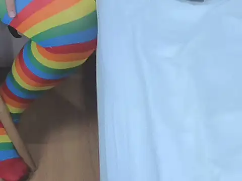 sorafire online show from February 25, 9:24 pm