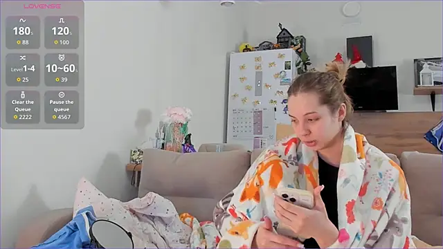 Girl alone home online show from February 19, 3:57 am