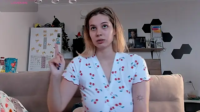 Girl alone home online show from June 8, 2:06 pm