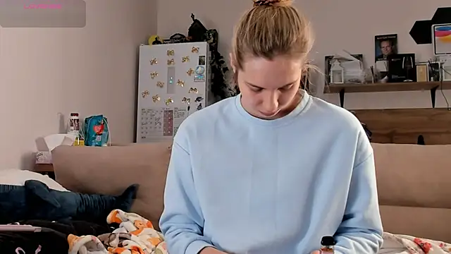 Girl alone home online show from June 11, 3:43 pm