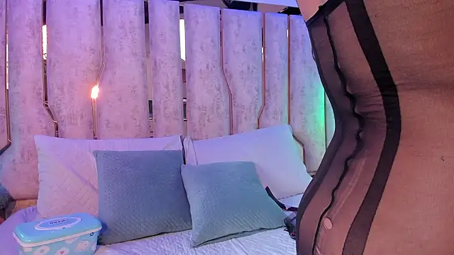 barbara cambels online show from March 8, 7:28 pm