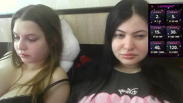 Snapshot of German_Eva chatting on October 31, 11:44 am German Eva online show from October 31, 11:44 am