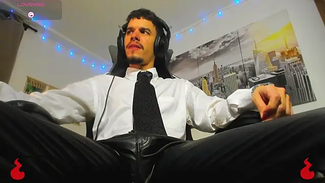 Snapshot of BRAYHAMBROWN chatting on September 13, 6:24 am BRAYHAMBROWN online show from September 13, 6:24 am