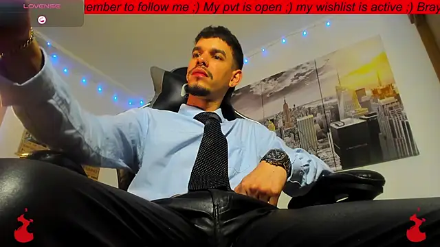 Snapshot of BRAYHAMBROWN chatting on September 13, 10:42 pm BRAYHAMBROWN online show from September 13, 10:42 pm