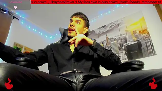 Snapshot of BRAYHAMBROWN chatting on October 15, 9:26 pm BRAYHAMBROWN online show from October 15, 9:26 pm