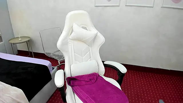 Snapshot of patriciakeys chatting on February 25, 6:36 am patriciakeys online show from February 25, 6:36 am