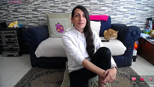 Snapshot of VioletaGomezCo chatting on July 20, 6:21 pm VioletaGomezCo online show from July 20, 6:21 pm