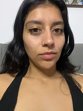 BrittanyDiaz online show from June 30, 7:15 pm