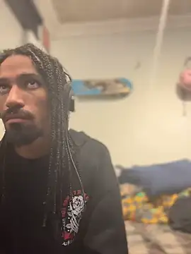 Snapshot of hotcamboy420 chatting on January 13, 4:39 am hotcamboy420 online show from January 13, 4:39 am