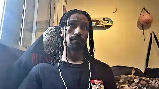 Snapshot of hotcamboy420 chatting on February 12, 5:37 pm hotcamboy420 online show from February 12, 5:37 pm