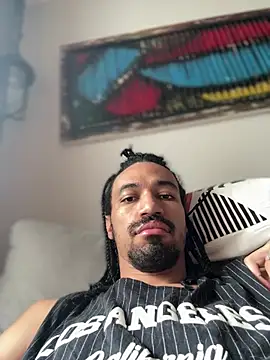 Snapshot of hotcamboy420 chatting on February 19, 6:54 pm hotcamboy420 online show from February 19, 6:54 pm